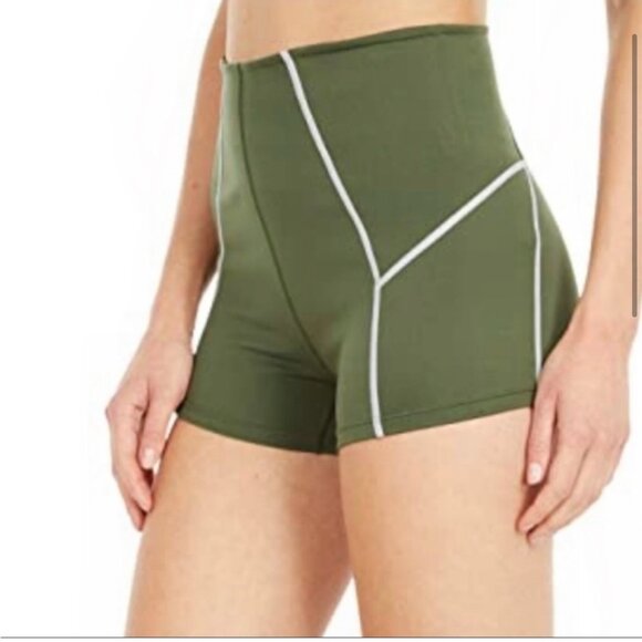 NWOT Free People Movement Youre A Peach Shorty Short Green Size S - Picture 2 of 7
